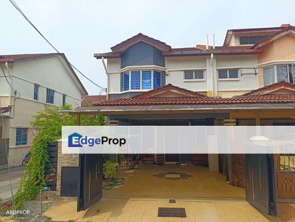 RENOVATED END LOT Berdekatan Surau Double Storey Seksyen 8 Bandar Baru Bangi, Selangor, Bangi