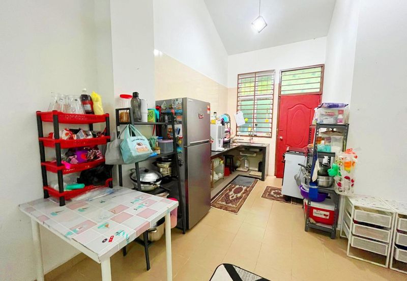 Taman Kiara Indah, Sikamat