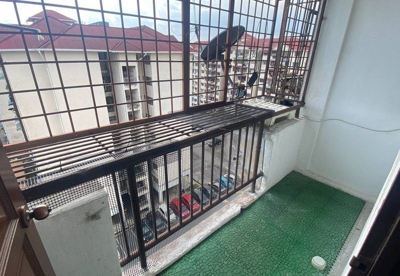 Flat Taman Bunga Negara