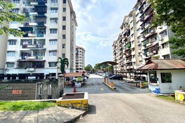 Flat Taman Bunga Negara