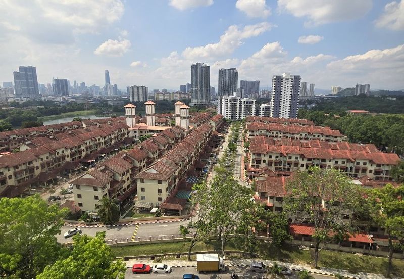 Bayu Tasik Condominium