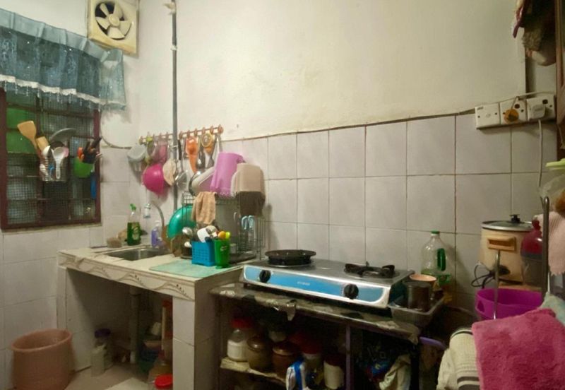 PARTIAL RENOVATED Double Storey House at Jalan PJS 10, Bandar Sunway