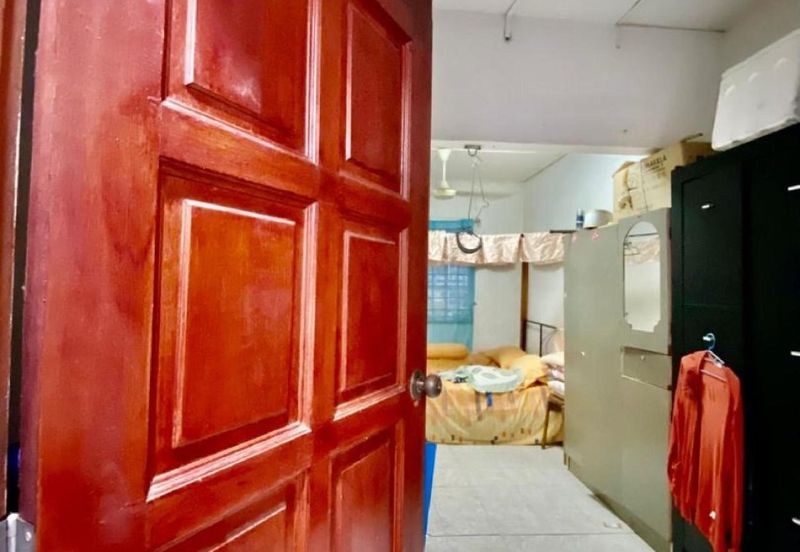 PARTIAL RENOVATED Double Storey House at Jalan PJS 10, Bandar Sunway