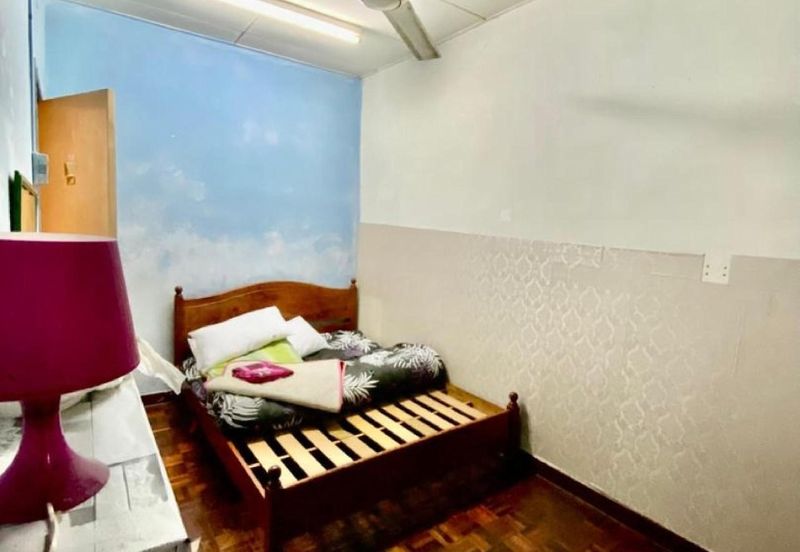 PARTIAL RENOVATED Double Storey House at Jalan PJS 10, Bandar Sunway