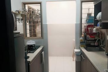 Apartment Teratai, Taman Sutera