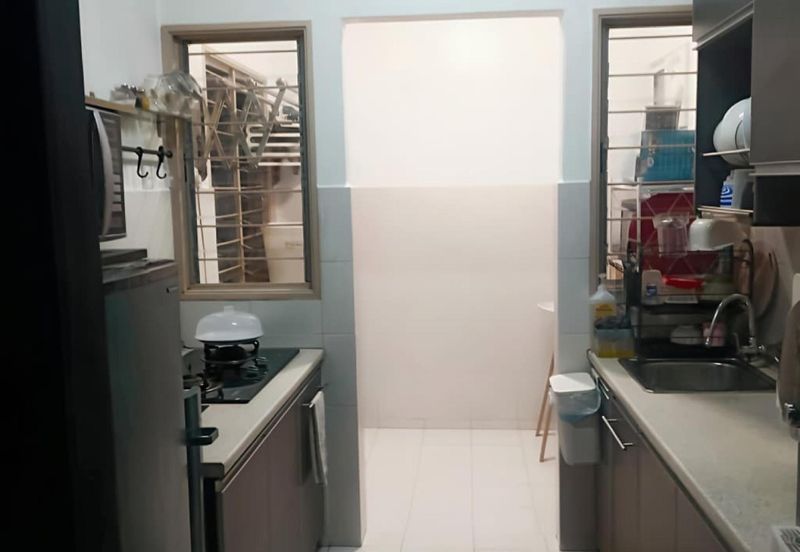 Apartment Teratai, Taman Sutera