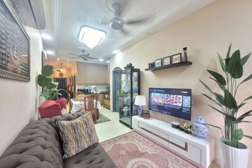 PR1MA Lakefront Homes