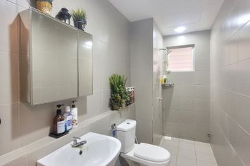 PR1MA Lakefront Homes