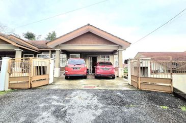 Taman Desa Bestari, Salak Tinggi