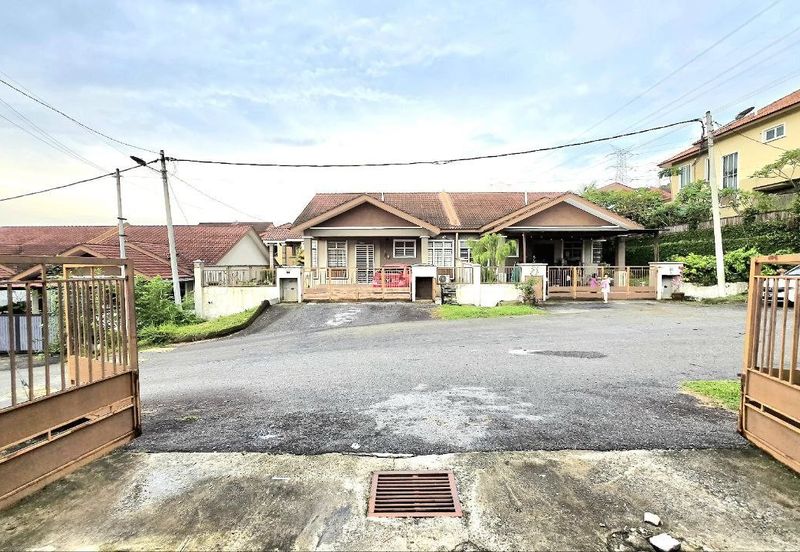 Taman Desa Bestari, Salak Tinggi