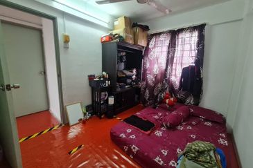 Pangsapuri Putra Harmoni, Precint 9