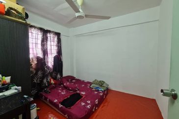 Pangsapuri Putra Harmoni, Precint 9