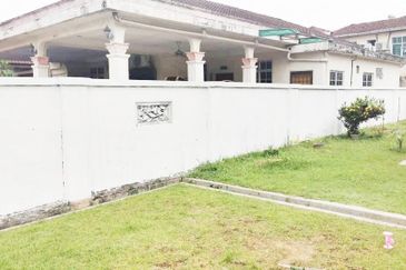 Desa Pinggiran Putra