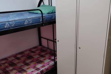 Pangsapuri Putra Harmoni, Precint 9