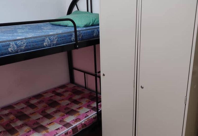 Pangsapuri Putra Harmoni, Precint 9