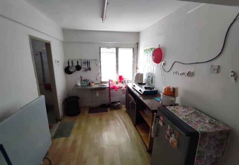 Pangsapuri Putra Harmoni, Precint 9