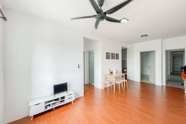 D'Kayangan Apartment @Setia Ecohill