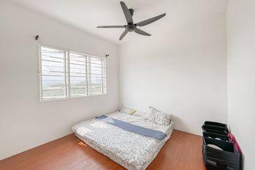 D'Kayangan Apartment @Setia Ecohill