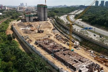 FREEHOLD NEAR MRT Residensi Wilayah Sentral Putrajaya 