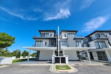 Senna Residence Presint 12