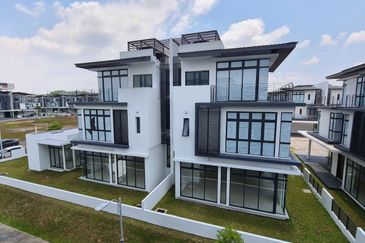 Senna Residence Presint 12