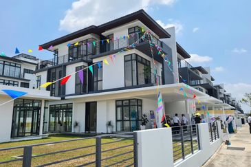 Senna Residence Presint 12