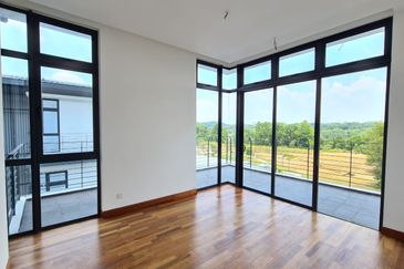 Senna Residence Presint 12