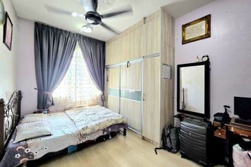 Pr1ma Apartment @ Precint 11