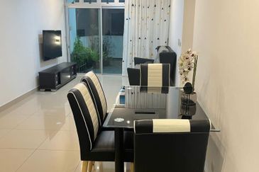 Meridin Bayvue Apartment