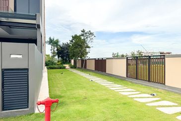 Aurora Resort Villas