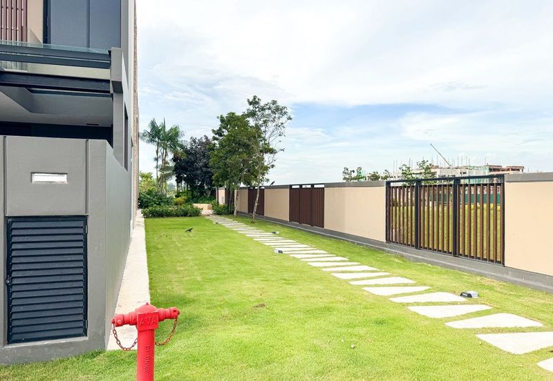 Aurora Resort Villas