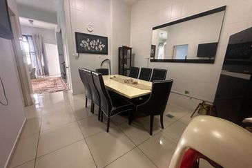 Garden Villa @ Bukit Indah 2