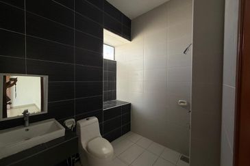 Garden Villa @ Bukit Indah 2