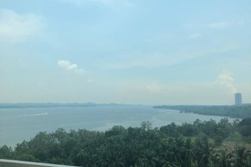 Puteri Cove Residences