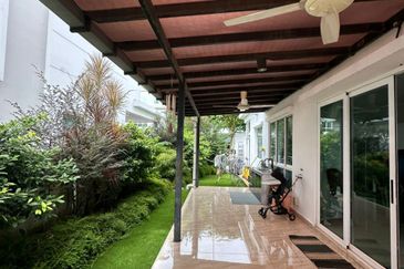 Isola Villa @ Senibong Cove