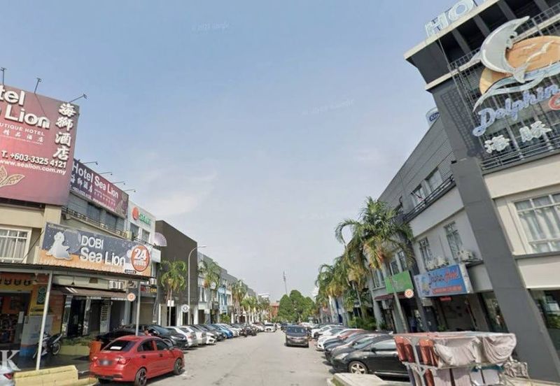 Bayu Tinggi Commercial Centre -Taipan