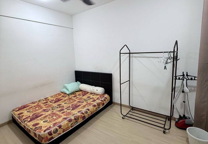 Gravit8 @ Klang South