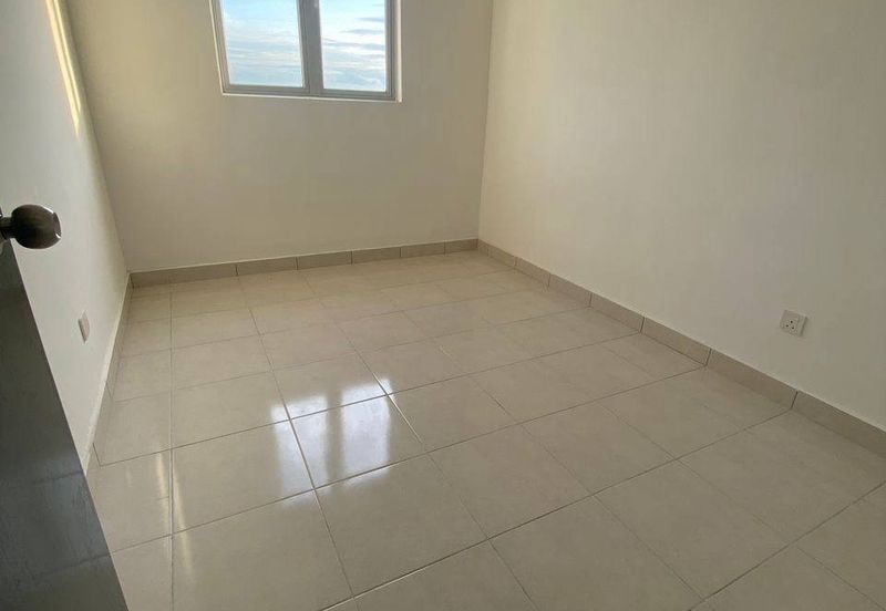 ADENIA APARTMENT @ BANDAR PARKLANDS, KLANG