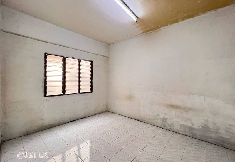 Pangsapuri Pelangi Indah