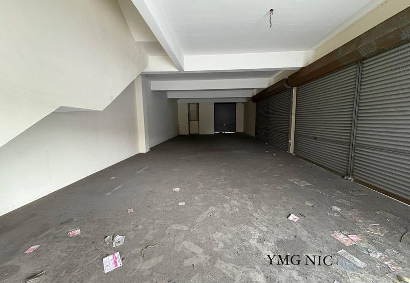 Bayu Tinggi Commercial Centre -Taipan