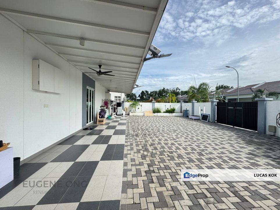 Corner House 50x70 Banting Mahkota 2 Storey Fully Renovated House For Sell, Selangor, Banting