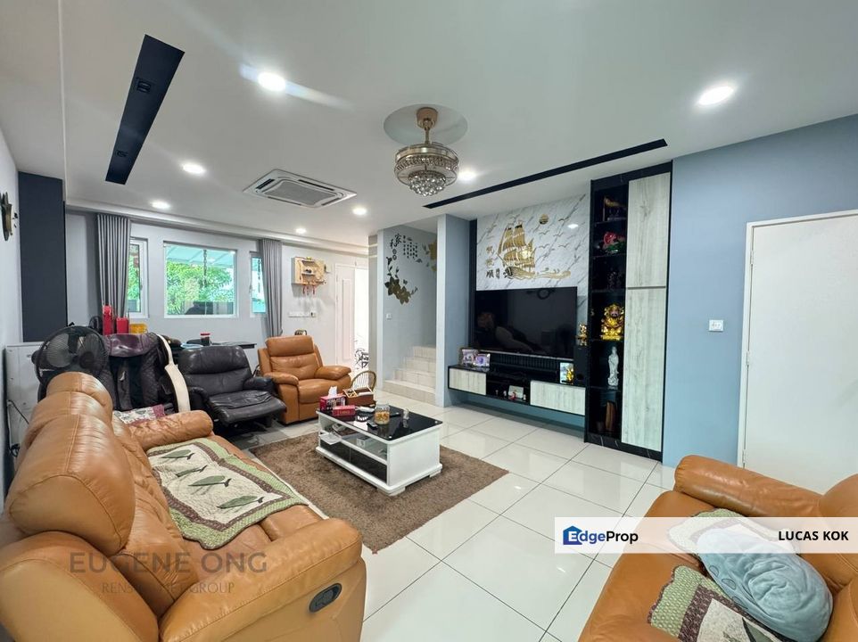 Corner House 50x70 Banting Mahkota 2 Storey Fully Renovated House For Sell, Selangor, Banting