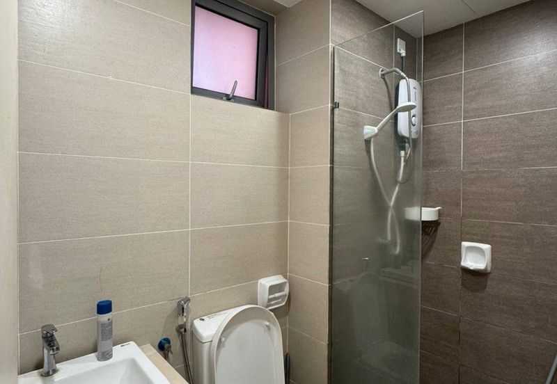 Gravit8 @ Klang South