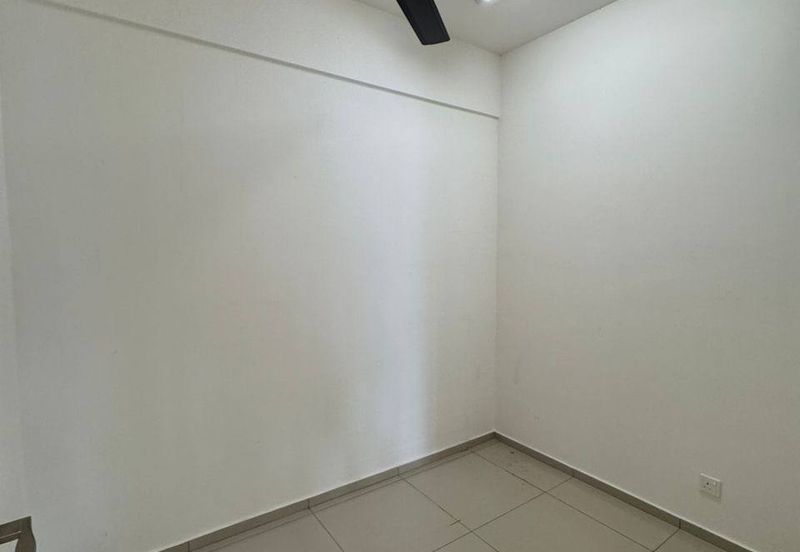 Gravit8 @ Klang South