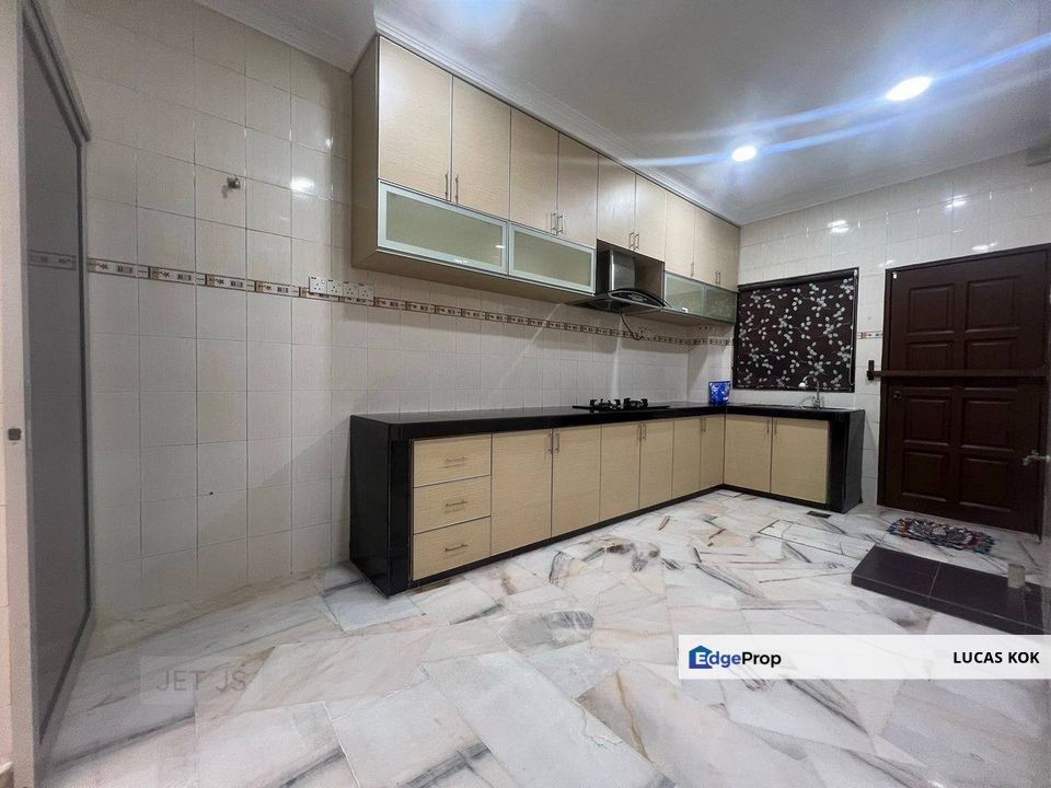 Partially Furnished Taman Sentosa 2 Double Storey Klang House For Rent, Selangor, Klang