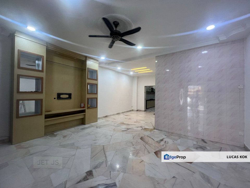 Partially Furnished Taman Sentosa 2 Double Storey Klang House For Rent, Selangor, Klang