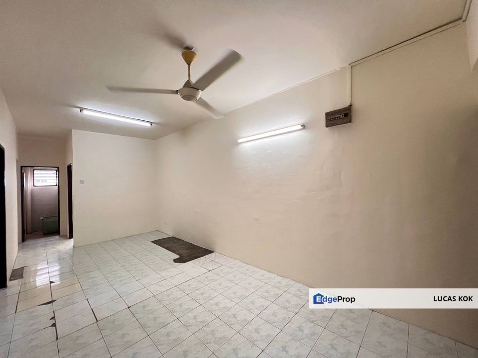 Baru Cat Flat Belakang Klang Parade Pelangi Indah Sewa For Rent Meru, Selangor, Klang