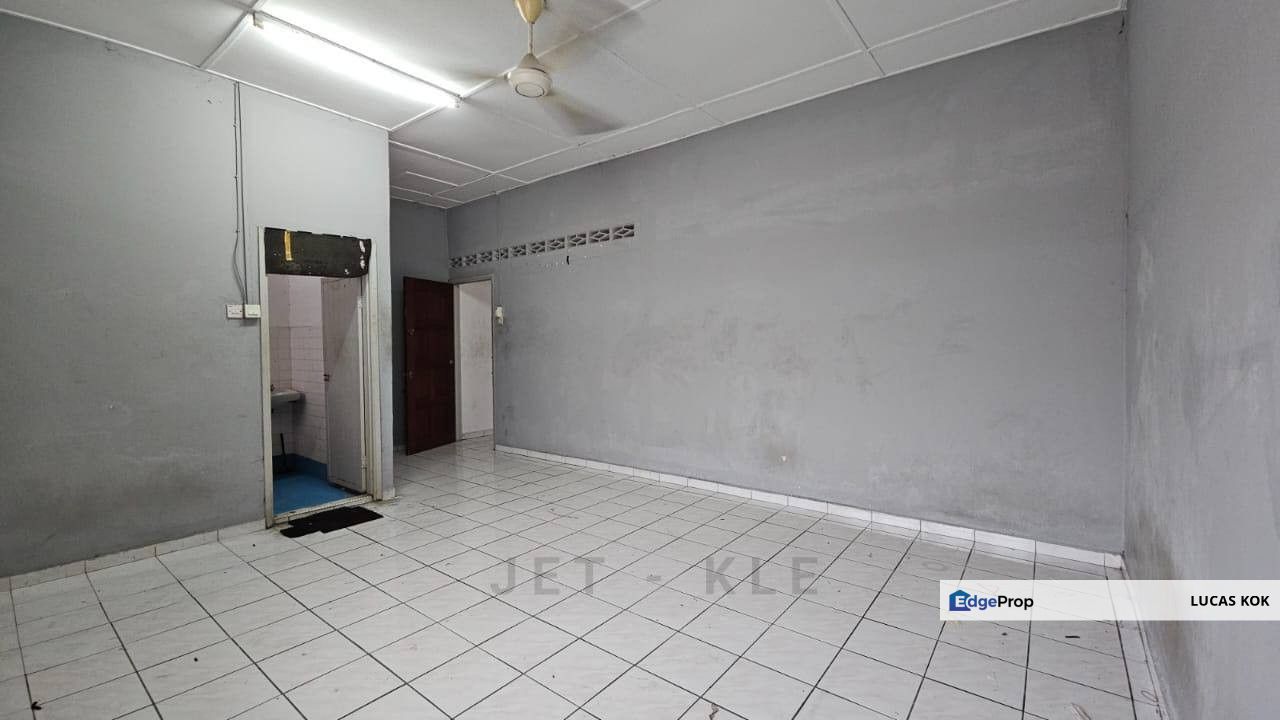 22x70 Jalan Meru Klang Pulau Pinang Nearby Klang Parade 2 Double Storey House For Sell, Selangor, Klang