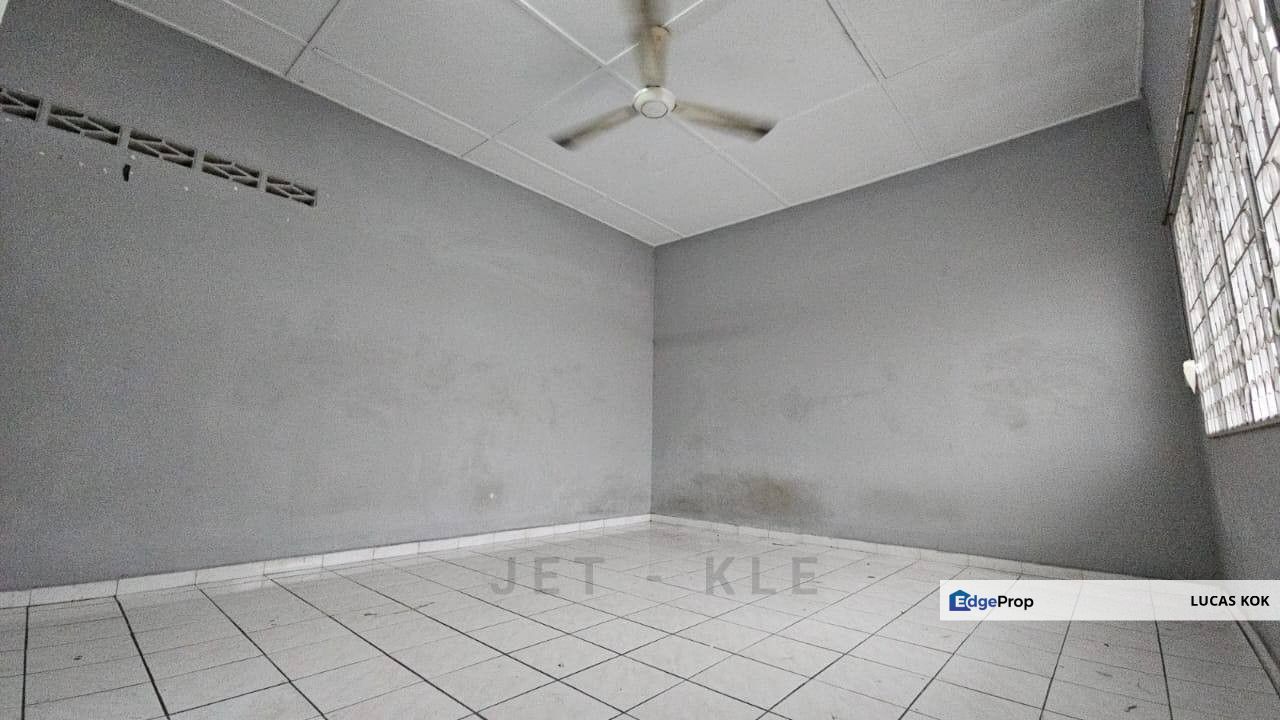 22x70 Jalan Meru Klang Pulau Pinang Nearby Klang Parade 2 Double Storey House For Sell, Selangor, Klang