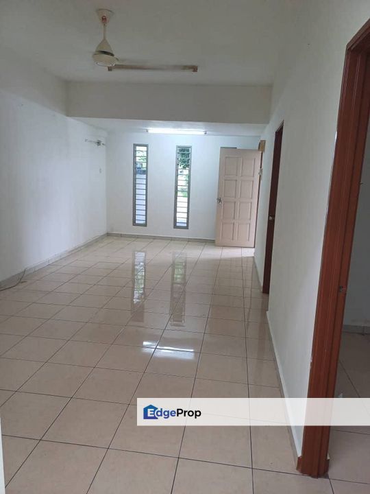 More Parking Southern Park Klang single Storey near Htar Hospital for